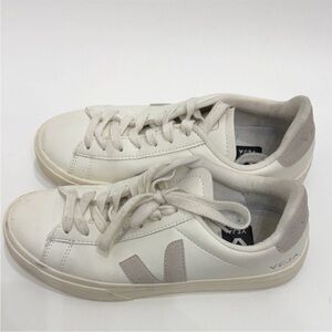 Veja Men’s Campo Grey White sneakers size 7